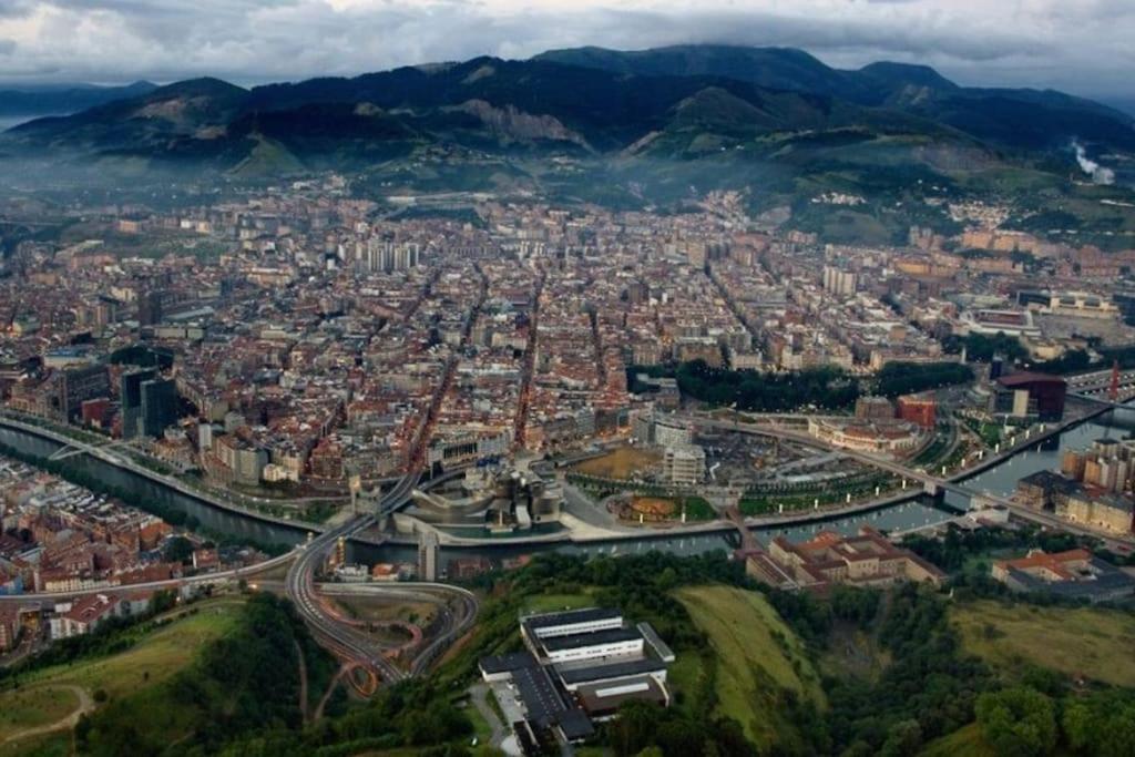 La Casita Verde. Metro Cerca Del Casco Viejo بلباو المظهر الخارجي الصورة